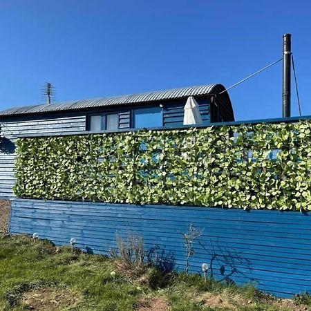 Croft B&B Accommodation With Hot Tub Gamrie Exterior photo